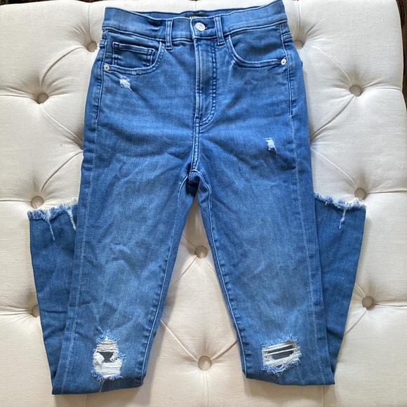 Express Skinny High Rise Jeans ✨ - Picture 2 of 3